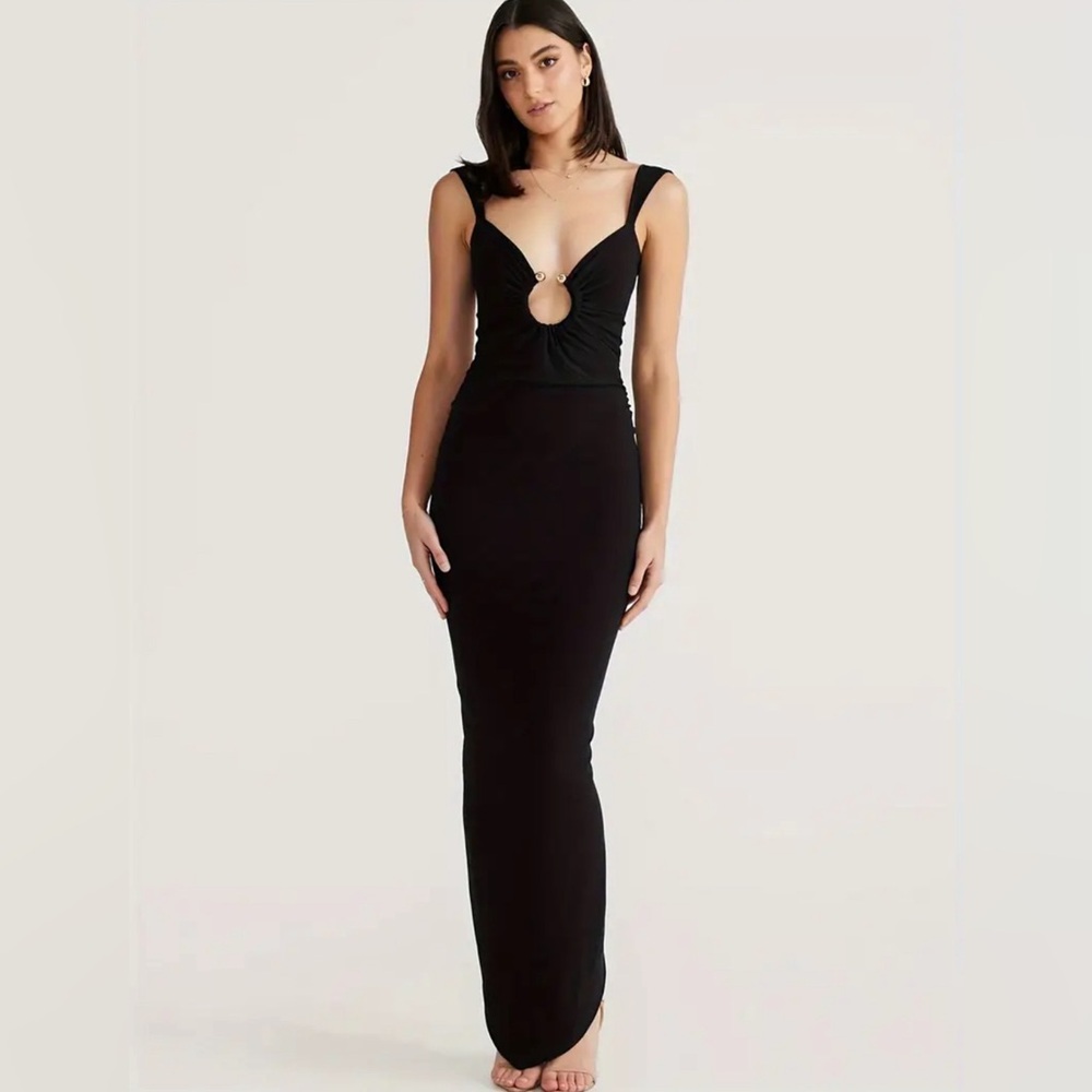 Elegant Black Rush Cut Out Dress 🔥🔥| Size: 4